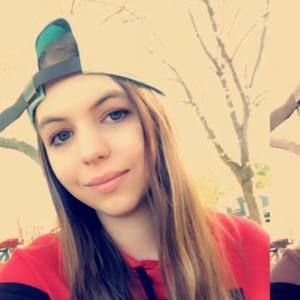 Meet your Posher, Bella